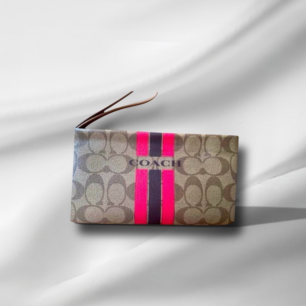 💯 AUTHENTIC COACH WRISTLET - LARGE/FULL SIZE